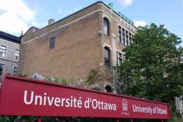 渥太华大学