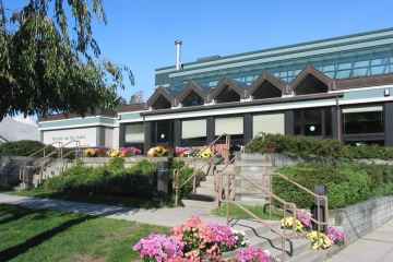 Brimmer And May School